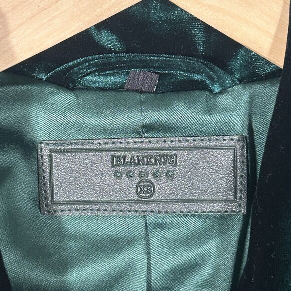 Blank Nyc Velvet Blazer Size XS Dark Green Jacket Double Breasted Pockets - Picture 4 of 6